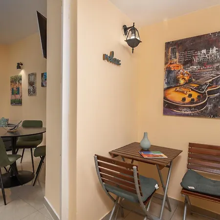 Apartment Amfiteatar Old Town - Happy Pula