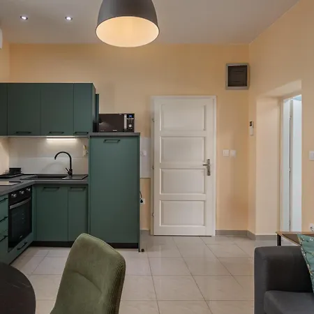 Amfiteatar Old Town - Happy Apartment