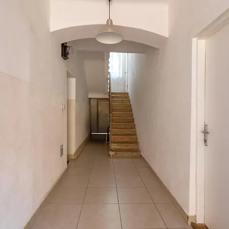 Amfiteatar Old Town - Happy Apartment Pula